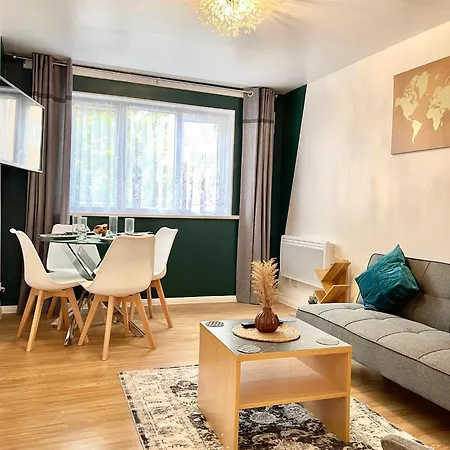 The Express Apartment Goodmayes Buitenkant foto